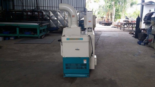 เครื่องสีข้าวกล้องเก่าญี่ปุ่น  SATAKE  รุ่น GPS 350BX (3)  สภาพสวยเครื่องพร้อมใช้งาน  ไม่เคยใช้งานในไทย