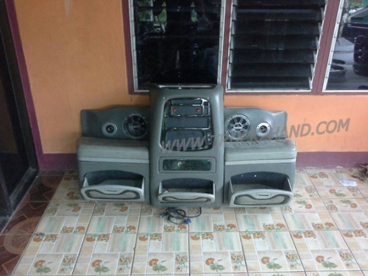 ชุดแต่งรถตู้