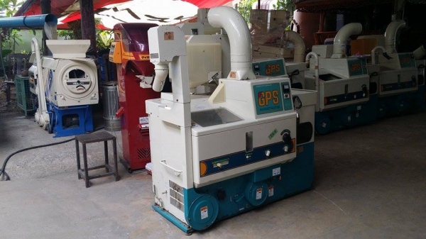 เครื่องสีข้าวกล้องเก่าญี่ปุ่น  SATAKE  รุ่น GPS 350BX (1)  สภาพสวยเครื่องพร้อมใช้งาน  ไม่เคยใช้งานในไทย