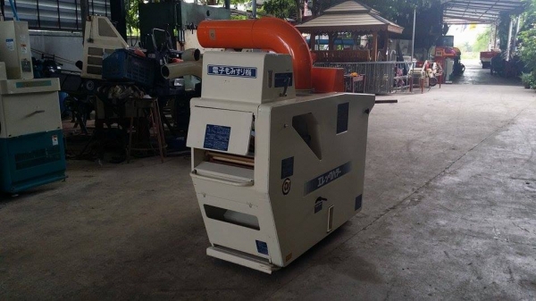 เครื่องสีข้าวกล้องเก่าญี่ปุ่น OSHIMAR รุ่น MA300 สภาพสวย เครื่องพร้อมใช้งาน  ไม่เคยใช้งานในไทย