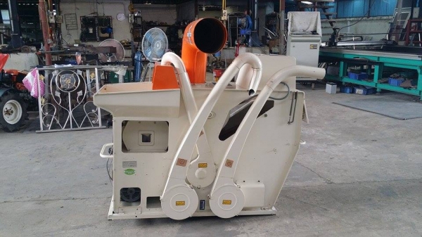 เครื่องสีข้าวกล้องเก่าญี่ปุ่น OSHIMAR รุ่น MA300 สภาพสวย เครื่องพร้อมใช้งาน  ไม่เคยใช้งานในไทย