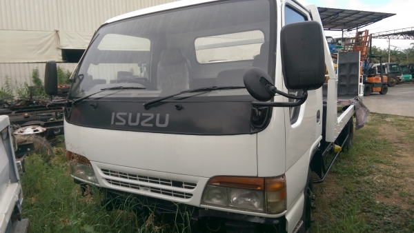 รถสไลด์ npr หัวการ์ตูนเครื่อง 120 แรง จากญี่ปุ่นพร้อมทะเบียน