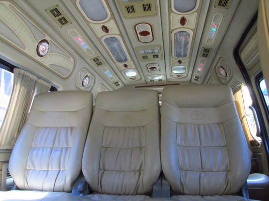 รถตู้ปี 2007 แต่งเต็มๆVIPทั้งคัน แอร์ไมโครบัส ราคา 499,000 บาทเท่านั้นจ้า