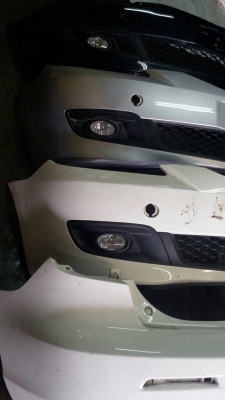 mazda กันชนหน้า พร้อมสปอร์ตไลท์ใต้กันชน mazda3 มาสด้า3 สภาพใหม่ไม่มีซ่อม