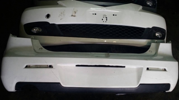 mazda กันชนหน้า พร้อมสปอร์ตไลท์ใต้กันชน mazda3 มาสด้า3 สภาพใหม่ไม่มีซ่อม