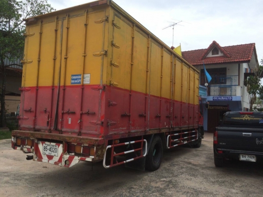 ขายรถ6ล้อเดก้าFTRเครือง195แรงม้ารถตู้10บานยาว7.20เมตร