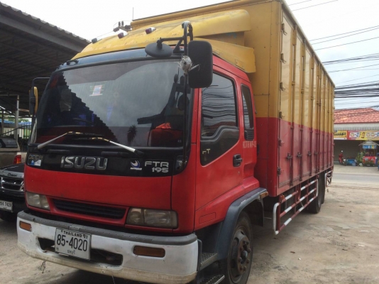 ขายรถ6ล้อเดก้าFTRเครือง195แรงม้ารถตู้10บานยาว7.20เมตร