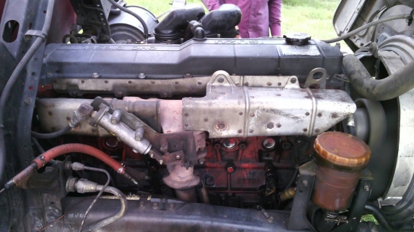 ขายรถ6ล้อเดก้าFTRเครือง195แรงม้ารถตู้10บานยาว7.20เมตร