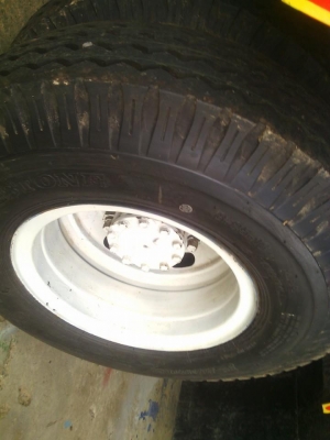 ขาย 6ล้อดั้ม อิซูซุร็อคกี้ 195แรง