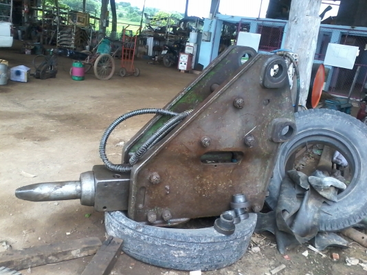 ขายหัวกระแทกคอนกรีต ยี่ห้อโอกาดะ UB 8