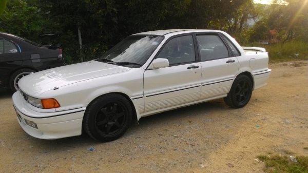 ขายมิตซูปี2534สีขาวเครื่อง4g63เทอร์โบ