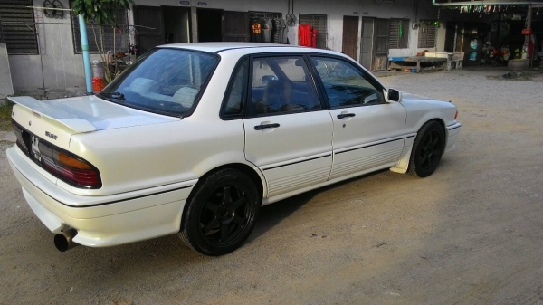 ขายมิตซูปี2534สีขาวเครื่อง4g63เทอร์โบ