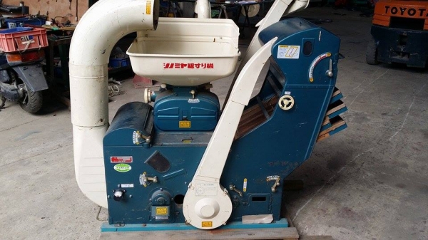 เครื่องสีข้าวกล้องเก่าญี่ปุ่น SHINOMIYA รุ่น MB-30 สภาพสวย เครื่องพร้อมใช้งาน  ไม่เคยใช้งานในไทย