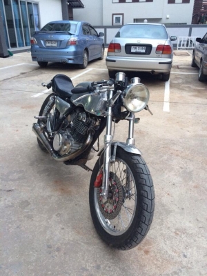 ขาย sr 400 cafe racer อินวอย + สพม แท้ 55,000 บาท ขาย sr 400 cafe racer อินวอย + สพม แท้ 55,000 บาท