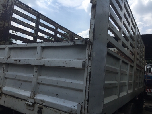 ขายดาวน์..10ล้อ2เพลาไม่ดั้ม...300แรง FVZ34P8T-001684 ปี2556. รถสวยมาก. ยางสวย