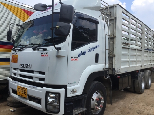 ขายดาวน์..10ล้อ2เพลาไม่ดั้ม...300แรง FVZ34P8T-001684 ปี2556. รถสวยมาก. ยางสวย