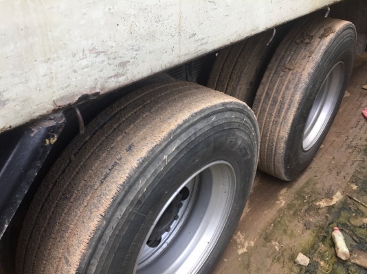 ขายดาวน์..10ล้อ2เพลาไม่ดั้ม...300แรง FVZ34P8T-001684 ปี2556. รถสวยมาก. ยางสวย