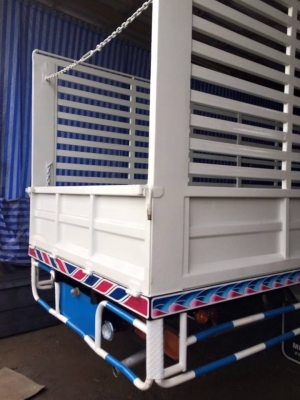 6ล้อร๊อกกี้ 175 ยาว 6.50 ยาง 8.25 กระบะต่อใหม่ ภายในครบๆ พร้อมใช้งานแล้วครับ ต่อรองได้ 6ล้อร๊อกกี้ 175 ยาว 6.50 ยาง 8.25 กระบะต่อใหม่ ภายในครบๆ พร้อมใช้งานแล้วครับ ต่อรองได้