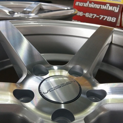 ล้อ VOSSEN CV3 ขอบ18 หน้า8 หลัง9 5H114.3 สี SILVER