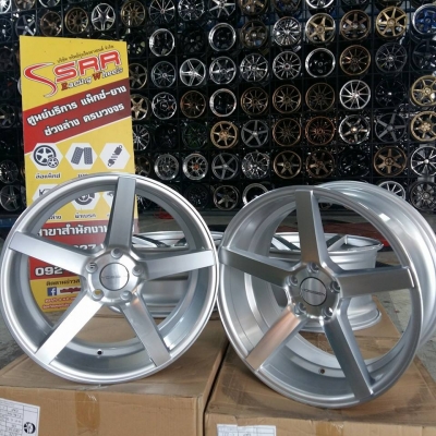 ล้อ VOSSEN CV3 ขอบ18 หน้า8 หลัง9 5H114.3 สี SILVER