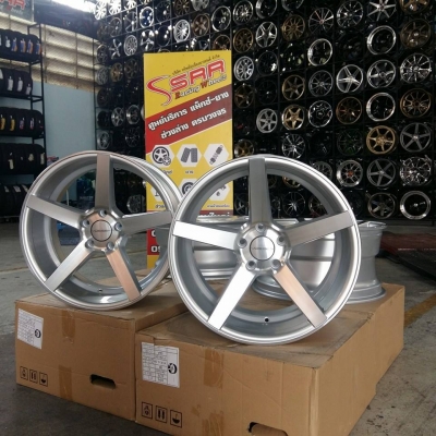 ล้อ VOSSEN CV3 ขอบ18 หน้า8 หลัง9 5H114.3 สี SILVER