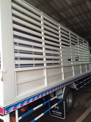 6ล้อร๊อกกี้ 175 ยาว 6.50 ยาง 8.25 กระบะต่อใหม่ ภายในครบๆ พร้อมใช้งานแล้วครับ ต่อรองได้