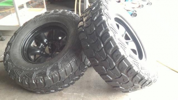 ขายล้อเหล็กวีโก้ เลื่อนอ็อฟเซ็ท พร้อมยาง MUD ขายล้อเหล็กวีโก้ เลื่อนอ็อฟเซ็ท พร้อมยาง MUD
