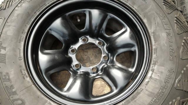 ขายล้อเหล็กวีโก้ เลื่อนอ็อฟเซ็ท พร้อมยาง MUD ขายล้อเหล็กวีโก้ เลื่อนอ็อฟเซ็ท พร้อมยาง MUD