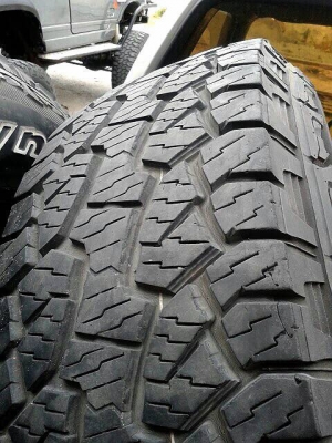 ยางHankook AT 265/75/16ปี11 ดอกยังเยอะ ยางยังนิ่ม ขายถูกๆ ยางHankook AT 265/75/16ปี11 ดอกยังเยอะ ยางยังนิ่ม ขายถูกๆ