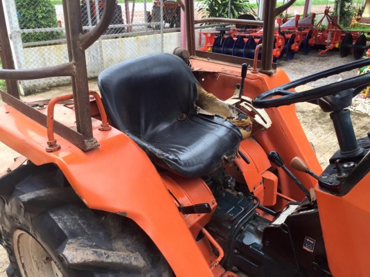 ขายรถไถ Kubota L2002M (4WD) พร้อมผานพรวน รถ2เพลา พร้อมใช้งานครับ ขายรถไถ Kubota L2002M (4WD) พร้อมผานพรวน รถ2เพลา พร้อมใช้งานครับ