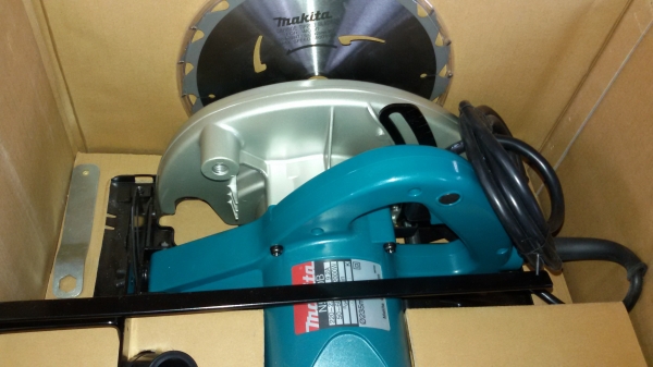 ขายเลื่อยวงเดือน Makita N5900B