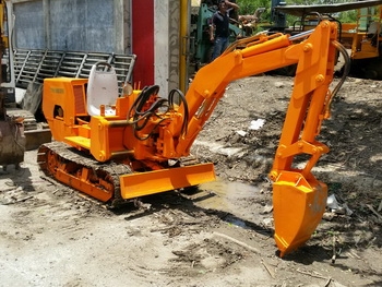 ขาย รถขุด แบคโฮขนาดเล็ก MITSUBISHI DH150 ดีเชล สูบเดียว 11 แรง ชม VDO ได้ครับ