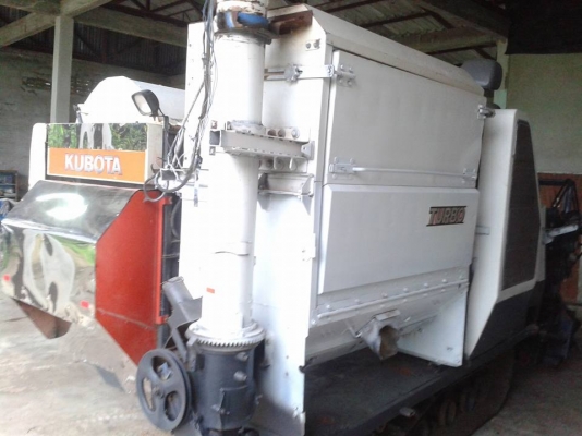 ขายรถเกี่ยวข้าวคูโบต้าอุ้ม ลดสุดๆด่วนๆ225000