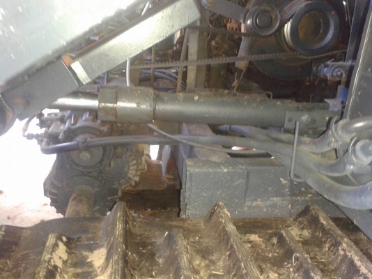 ขายรถเกี่ยวข้าวคูโบต้าอุ้ม ลดสุดๆด่วนๆ225000