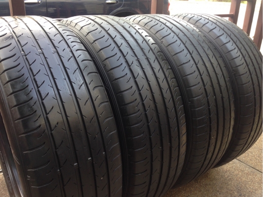 ยาง Dunlop sportmaxx 225 60 18 ปี12 ดอกเยอะ