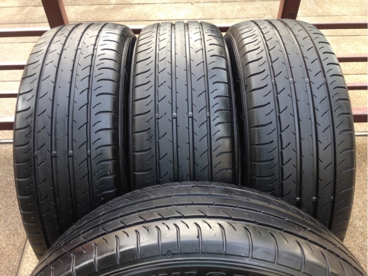 ยาง Dunlop sportmaxx 225 60 18 ปี12 ดอกเยอะ