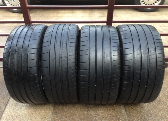 ยาง Michelin super sport หน้า 225 35 19 หลัง 255 30 19 กลางปี12 ดอกเยอะ ใช้ยาวๆ