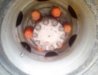 HINO FD 195 HP HO7D รถบรรทุกหกล้อใหญ่ กระบะเหล็กคาร์โก้ความยาว 6 เมตรพื้นเหล็กสภาพดีสวยพร้อมบรรทุกหนักพร้อมใช้งานได้เลยครับ เครื่องยนต์แน่นดีแรงดีเดิมๆ เกียร์เดิม ภายในเก๋งคอนโซลสวยครบพร้อม แอร์เย็น พวงมาลัยเพาเวอร์ ระบบเบรคทริ๊ปฟี้ครบครัน ช่วงล่างใหญ่แน่