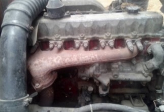 HINO FD 195 HP HO7D รถบรรทุกหกล้อใหญ่ กระบะเหล็กคาร์โก้ความยาว 6 เมตรพื้นเหล็กสภาพดีสวยพร้อมบรรทุกหนักพร้อมใช้งานได้เลยครับ เครื่องยนต์แน่นดีแรงดีเดิมๆ เกียร์เดิม ภายในเก๋งคอนโซลสวยครบพร้อม แอร์เย็น พวงมาลัยเพาเวอร์ ระบบเบรคทริ๊ปฟี้ครบครัน ช่วงล่างใหญ่แน่