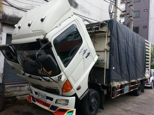 ขาย 6 ล้อ เมก้า ยาว5.50เมตร สภาพสวยพร้อมใช้งานเลยครับ ขาย 670000บาท