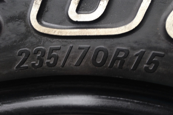 ยาง Maxxis 235 70 15 ปี12 จำนวน 1คู่ ดอกเยอะ ดอกคม