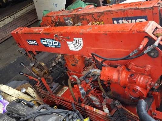 เครน UNIC 200V Turbo