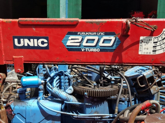 เครน UNIC 200V Turbo