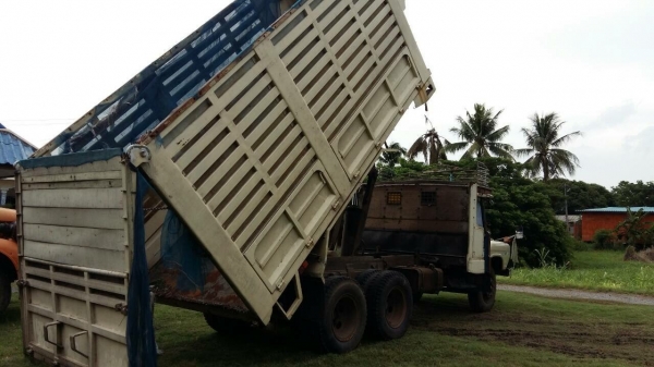 ขาย10ล้อหน้ายาว เพลาเดียวดั้มเกษตร สวย สวย ครับ ขาย10ล้อหน้ายาว เพลาเดียวดั้มเกษตร สวย สวย ครับ