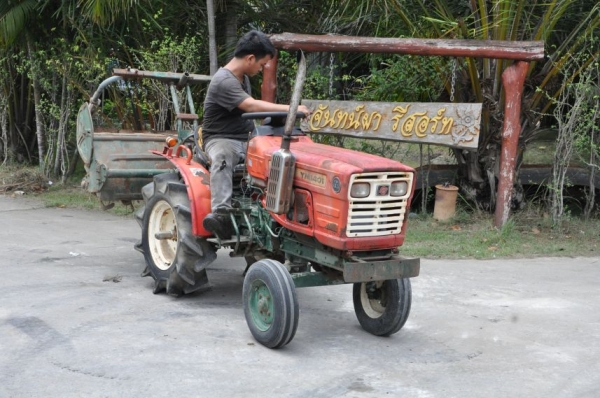 ขายรถไถYANMAR YM1401 พร้อมโรตารี่หลัง สภาพสวยเดิมญี่ปุ่นไม่เคยใช้ในไทย 48,000เท่านั้น!!