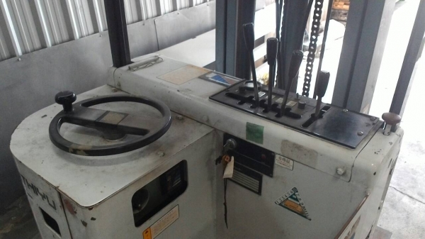 ขายโฟล์คลิฟท์ไฟฟ้า Nishiu FBP8-TC21 เก่าญี่ปุ่น