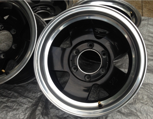 ล้อแท้ 15 ใส่แนว off road หรือ Retro ใส่หล่อๆ