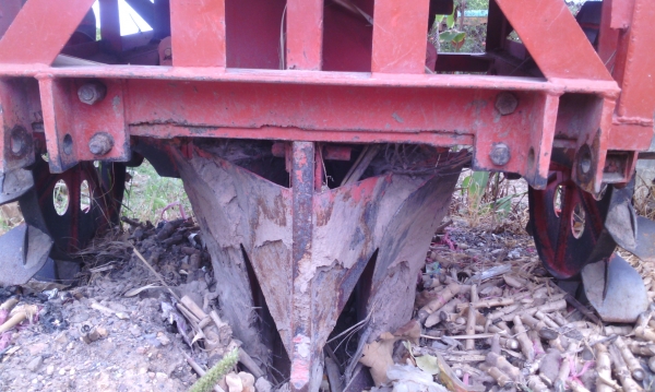 หางปลูกอ้อย แบบร่องคู่ ระยะ 40 ซม.