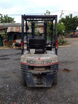 ขาย-ให้เช่า โฟคลิฟ komasu -15 ยกได้1ตันครึ่ง ครับ 120000 ราคาต่อลองได้ครับ