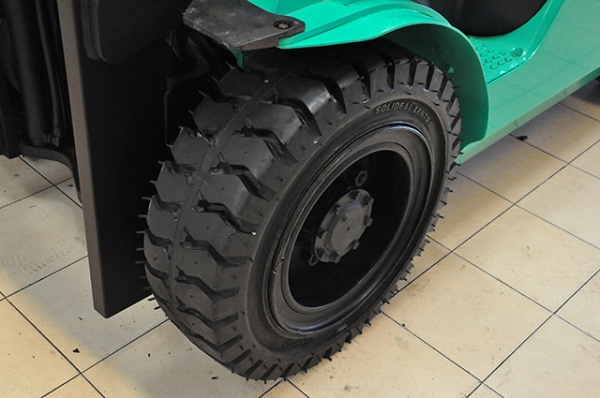 ขายรถโฟล์คลิฟท์มือสอง MITSUBISHI รุ่น FD30T GRENDIA  ราคา 465,000 บาท นำเข้าจากประเทศญี่ปุ่น 100\% ไม่เคยใช้งานในประเทศไทย